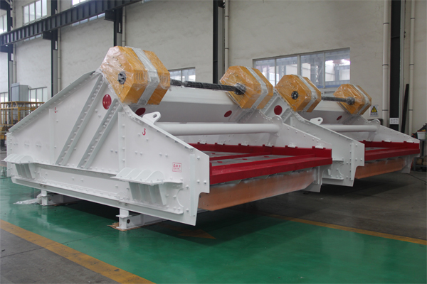 single deck horizontal screen